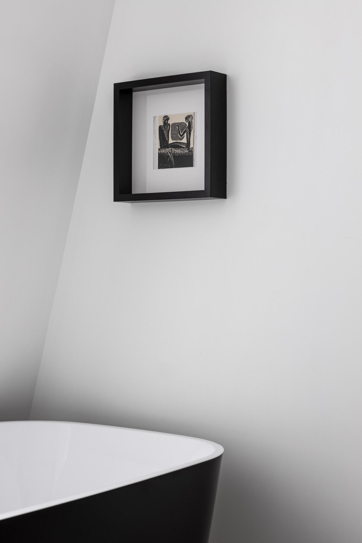 Vayer Volans juoda akmens masės vonia modernios klasikos interjere